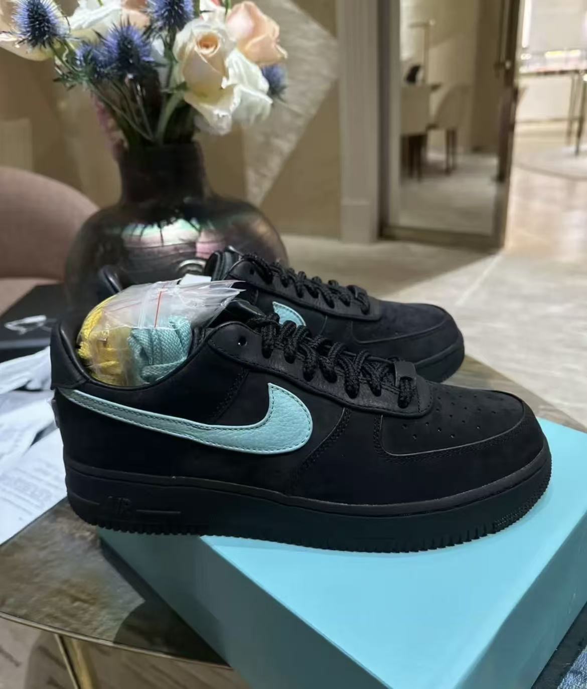 Tiffany & Co. x Nike Air Force 1 Low 