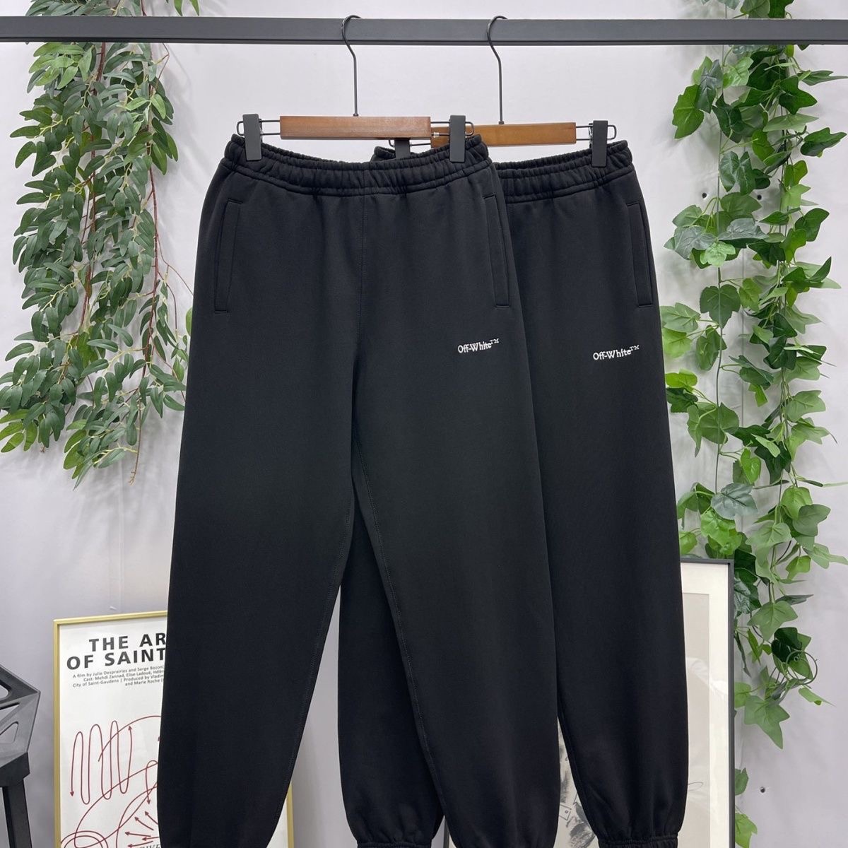 1:1 Version Back Oblique Line Pants Black