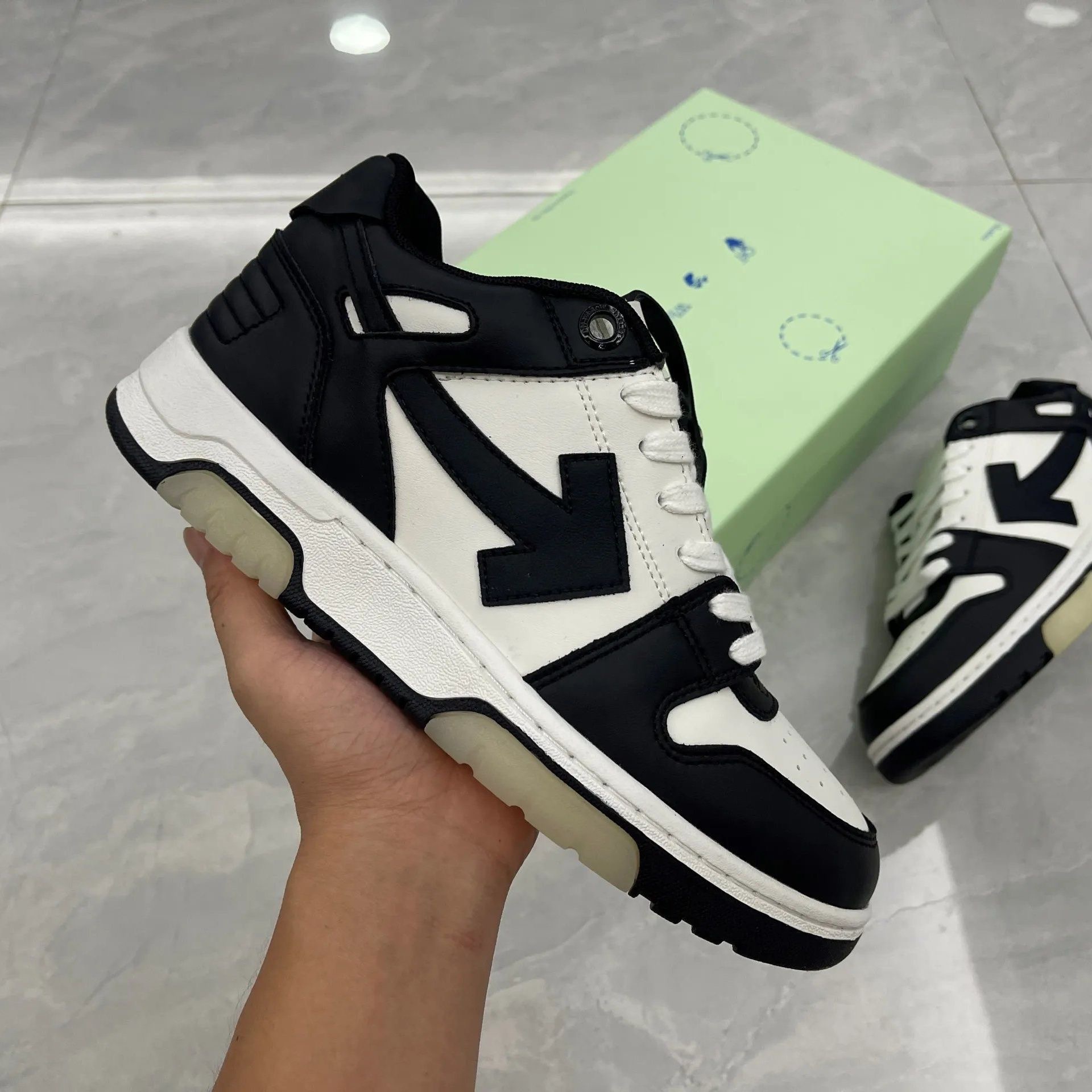 ff arrow shoes